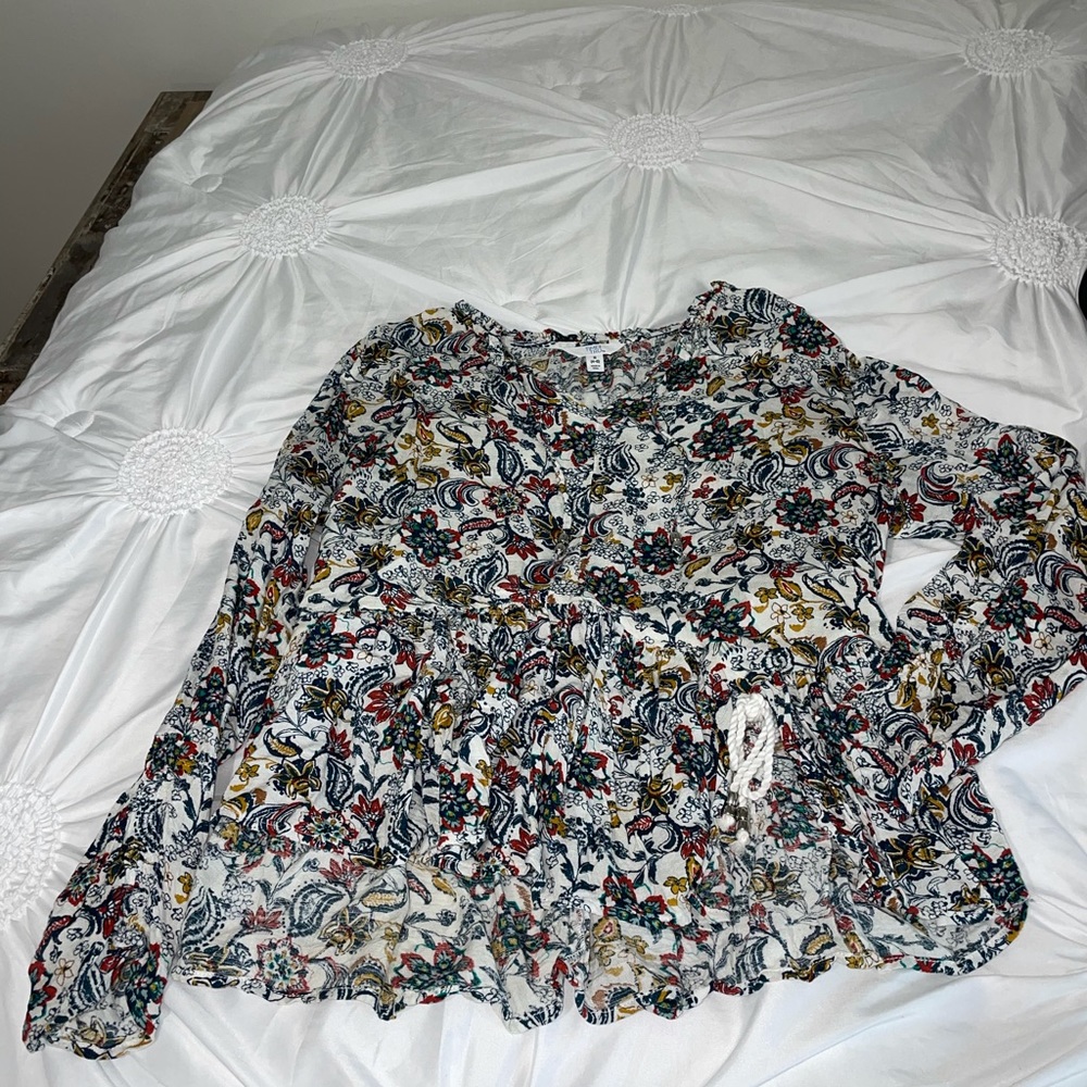 Pretty paisley multi colored blouse.